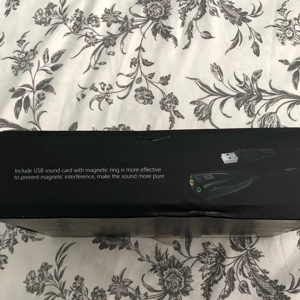 New black desk microphone good for voice chatting, gameplay online, streaming